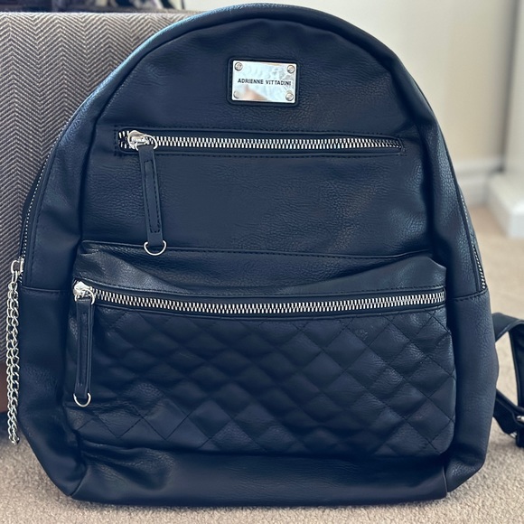 Vegan leather Adrienne Vittadini’s backpack - Picture 1 of 3